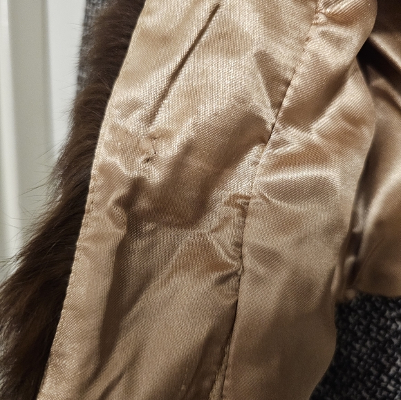 Wool Blend, Fur-trimmed Jacket - Picture 8 of 15